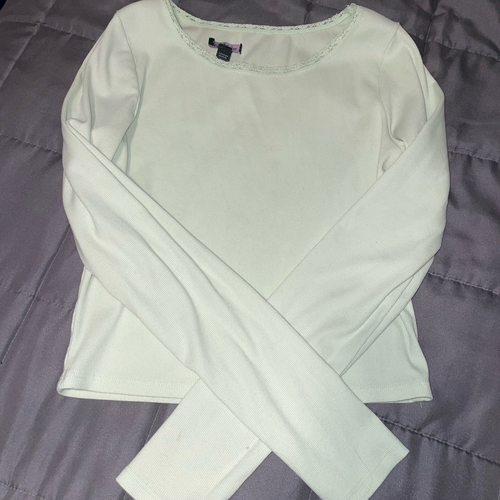 Green long sleeve top